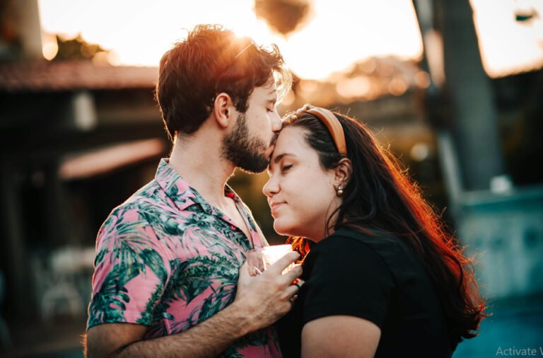 Love Poetry in Urdu 2 Lines